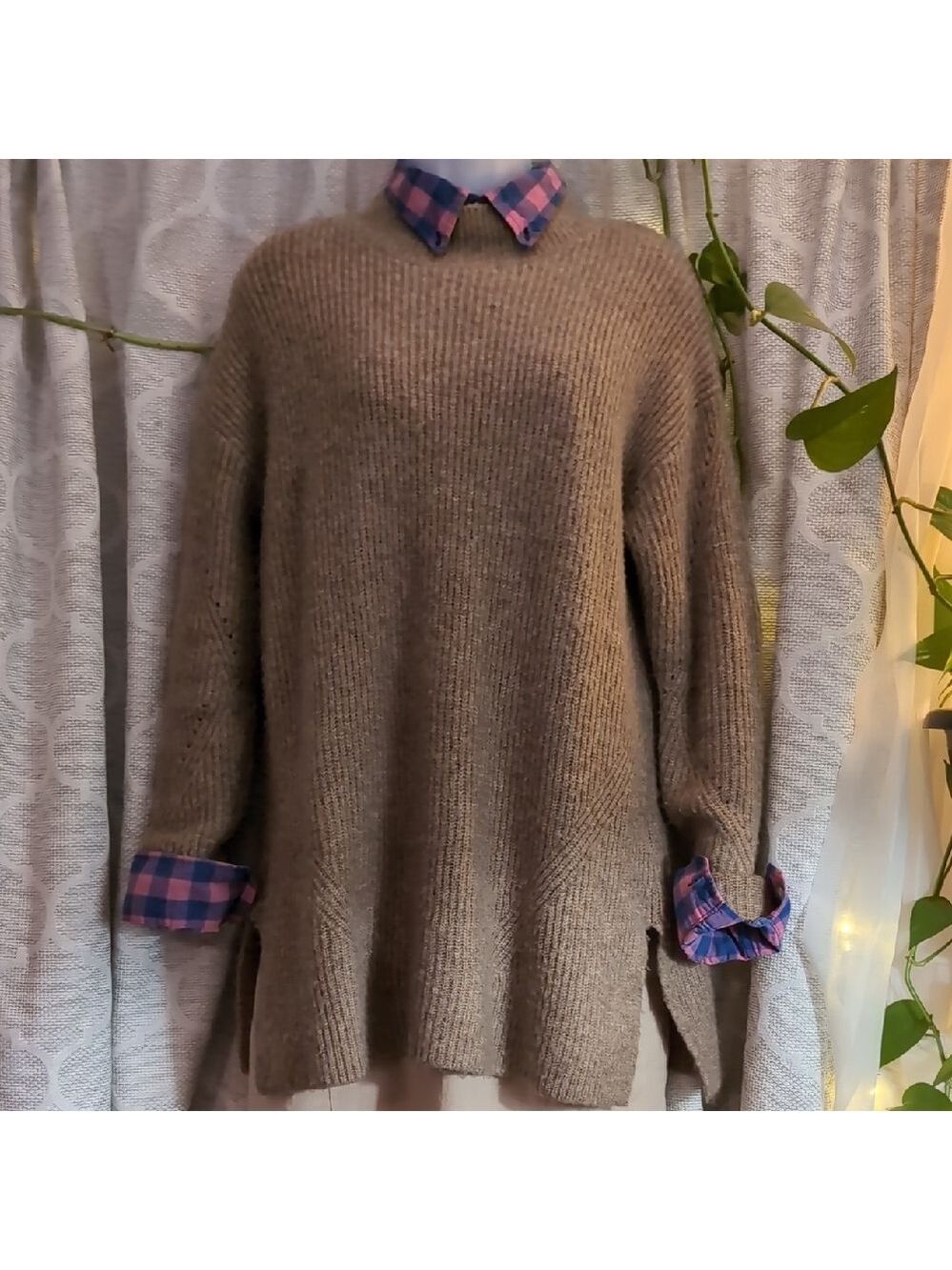 Teddy Bear Brown Sweater By Old Navy - Picture 2 of 6